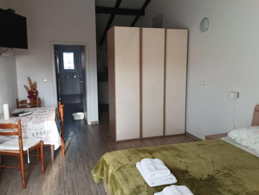 Apartment, 200M From Sea Brtonigla Eksteriør billede