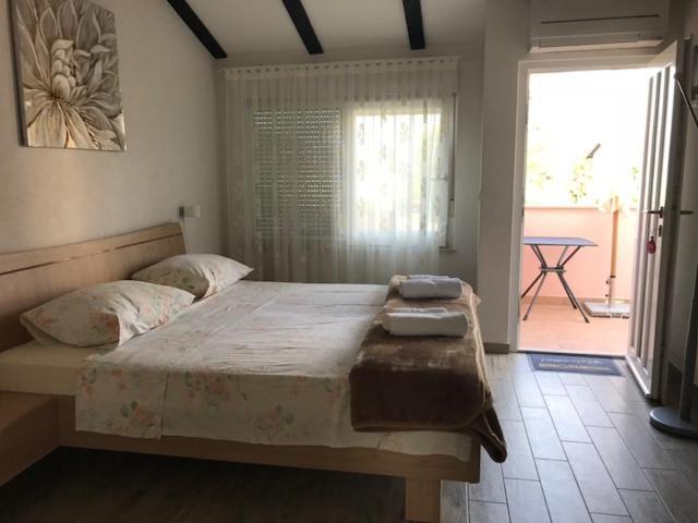 Apartment, 200M From Sea Brtonigla Eksteriør billede